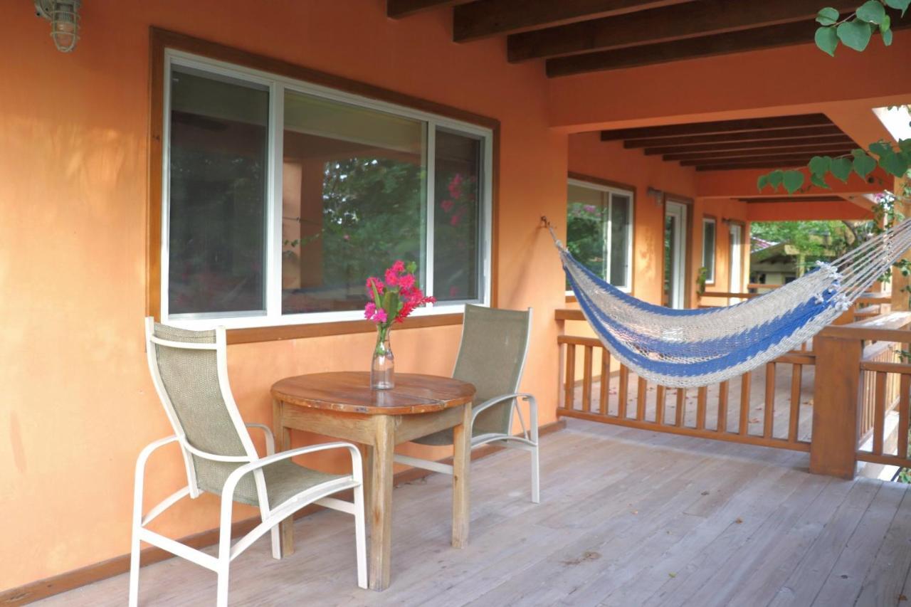 Hotel Posada Seremein Roatan West Bay Exterior foto